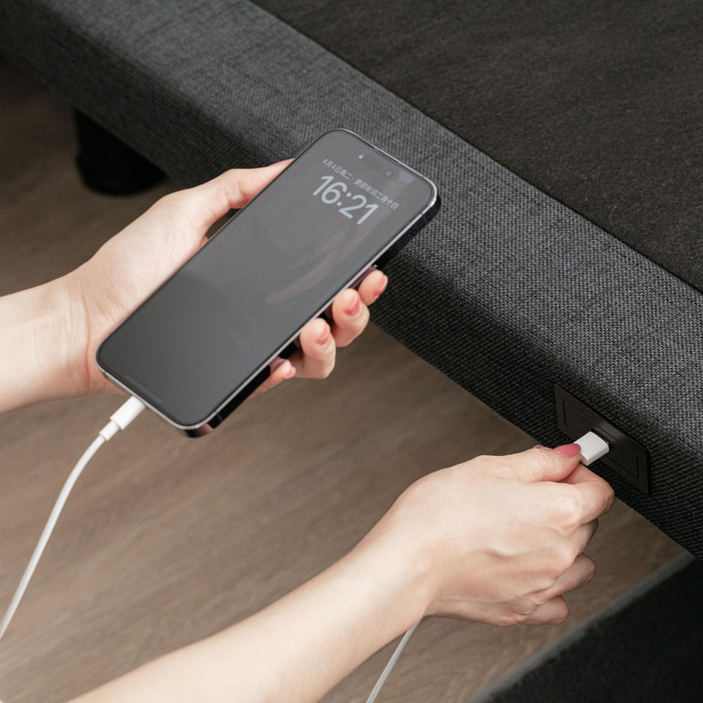 Drift Pro – Adjustable Bed Frame usb port